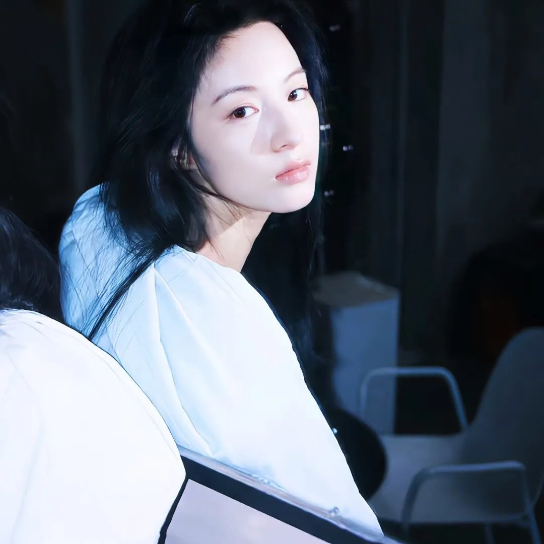 战地女护士 封面